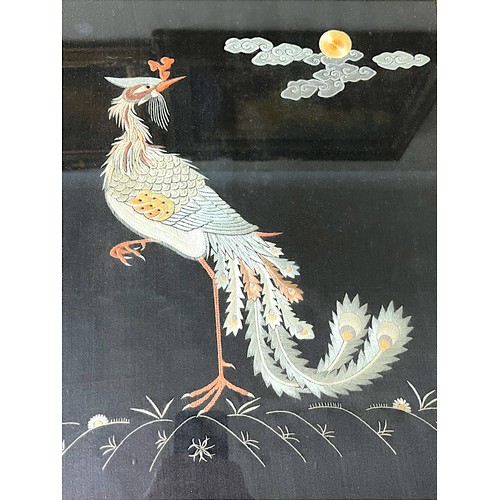 156 - Japanese school Silk Embroidery.
Early 20th Century.
Depicting a Ho ho bird and cloudy moonlit sky. ... 