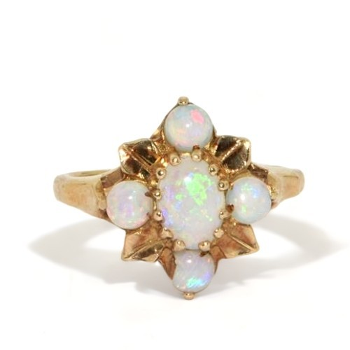 424 - 9ct Gold Opal Leafy Starburst Shape Cluster Ring. Size M