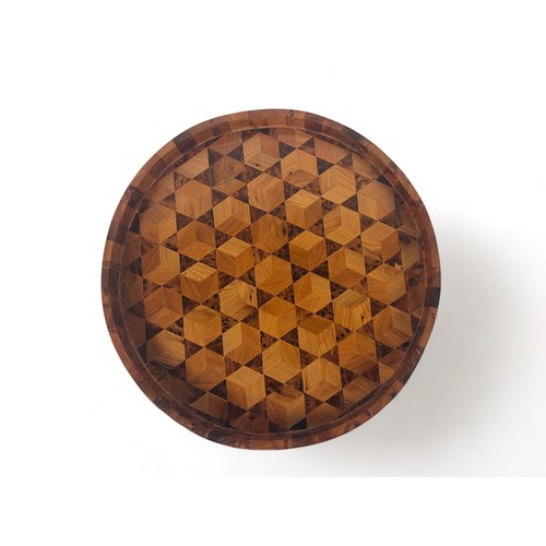 248 - A Thuya wood marquetry tray.
Diameter - 30.5cm