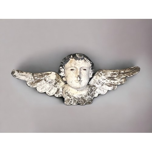 120 - Two Italian carved wood winged architectural cherubs. Late 19th / 20th century. With glass eyes. 65 ... 