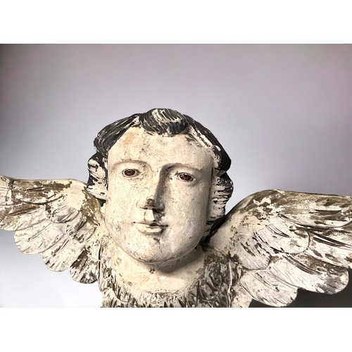 120 - Two Italian carved wood winged architectural cherubs. Late 19th / 20th century. With glass eyes. 65 ... 