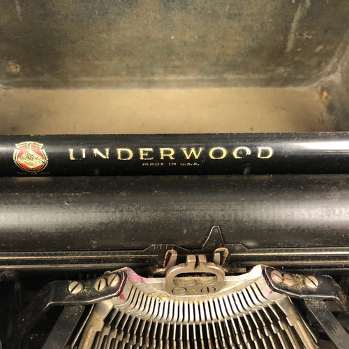 51 - Vintage Underwood American Made Typewriter