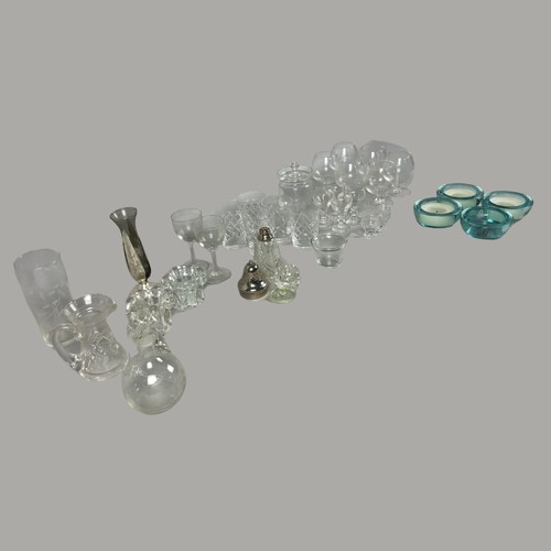 122 - Mixed Collection of Glassware