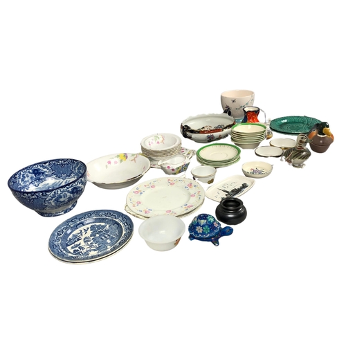 125 - Various Plates & Bowls