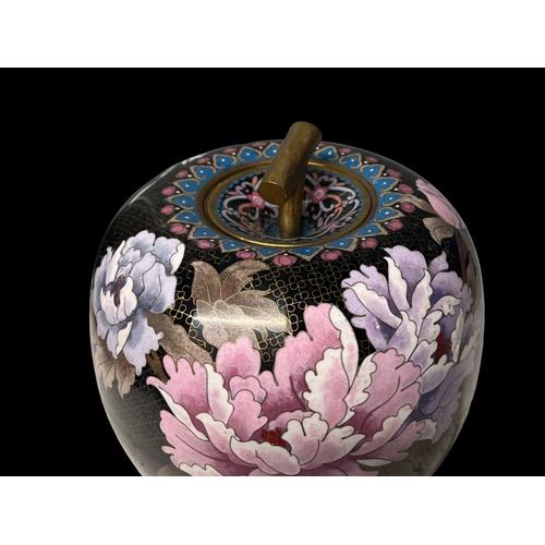 19 - A large Chinese cloisonne lidded jar.Apple shape, with large blossoms and exotic birds.Height - 25cm... 