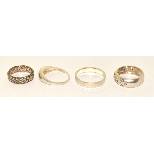 465 - 4 x 925 silver rings 