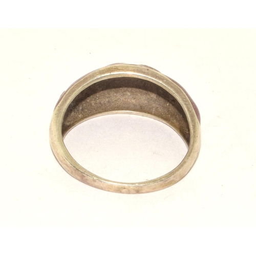 472 - 925 silver Enamelled ring size Q 