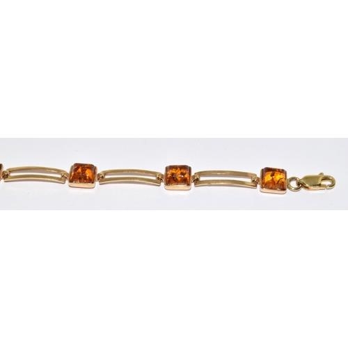 496 - 9ct gold Baltic Amber station bracelet 6.5g 18cm long             ... 