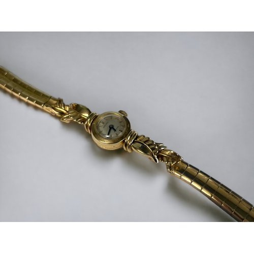 511 - 18CT GOLD LADIES ROLEX COCKTAIL WATCH. Circa 1958. With unusual 18ct gold 'leaf' design strap. Londo... 