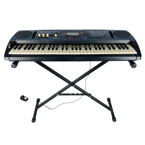 174 - Yamaha Keyboard and stool