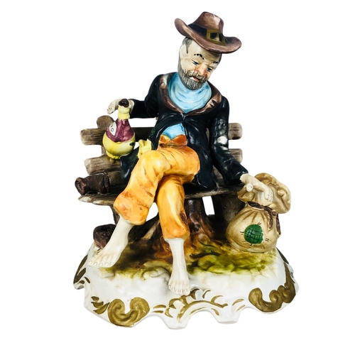 66 - Capodimonte Figurine