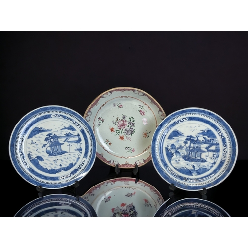 86 - A COLLECTION OF 18TH CENTURY CHINESE EXPORT PORCELAIN.
Qianglong. 
Includes a Famille Rose painted f... 