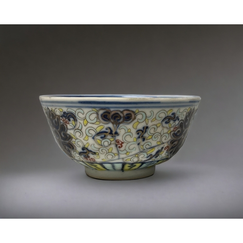 40 - A Chinese Doucai porcelain 'Lotus' bowl. Guangxu mark and period. Painted Lotus and scroll pattern. ... 