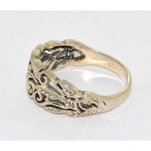 420 - 925 silver open work scroll ring size S