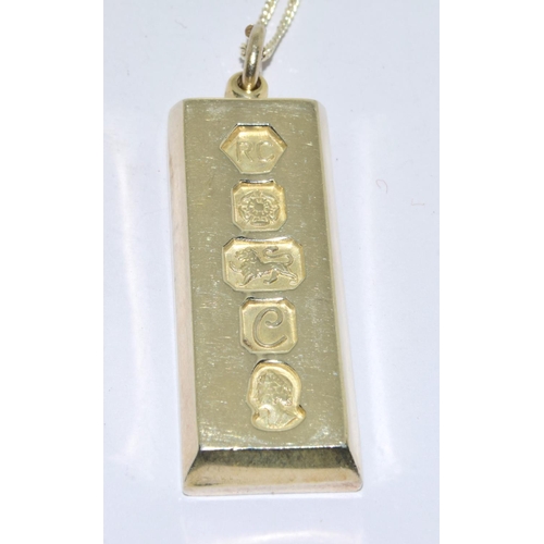 428 - 925 silver hallmarked Ingot and neck chain 