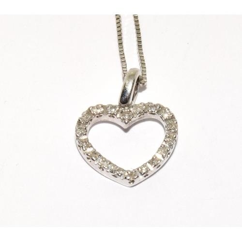 277 - 9ct white gold Diamond heart pendant on a 40 cm box chain