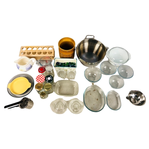 74 - Collection of Kitchenalia to include Denby, lemon juicer etc