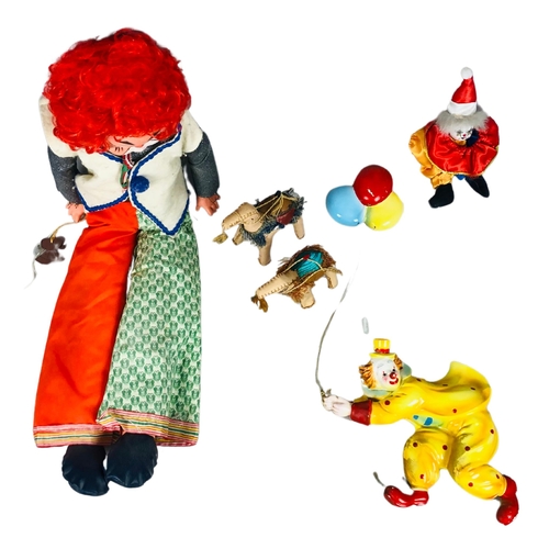 98 - Collection of clowns etc