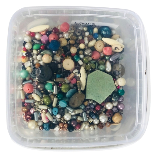 132 - Large Tub Assortment of Beads approx 2kgs