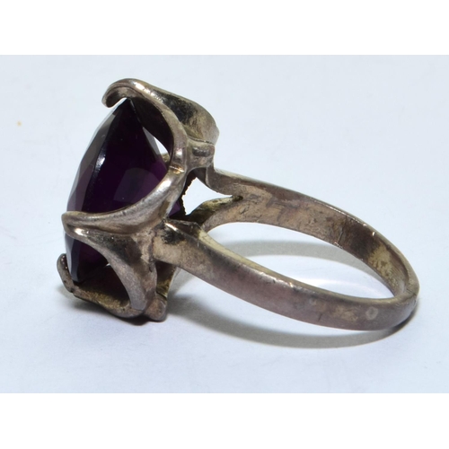 204 - white metal Amethyst ring in claw setting size N