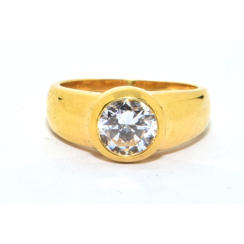 220 - 925 silver gilt solitaire ring size O