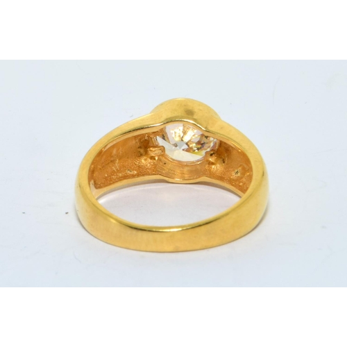 220 - 925 silver gilt solitaire ring size O