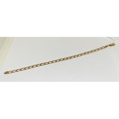 229 - A 9ct Gold Flat link Bracelet. with a lobster claw catch 6g 20cm long