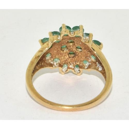 232 - 9ct Gold Emerald Cluster statement Ring.4.5g  Size P