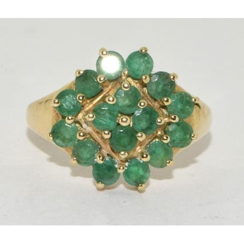 232 - 9ct Gold Emerald Cluster statement Ring.4.5g  Size P