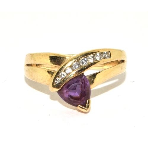 239 - 9ct gold Diamond and Amethyst ladies twist ring 3.5g size N