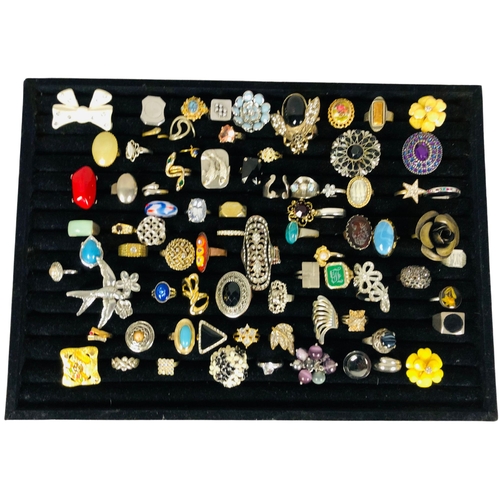 98 - Very large tray of Vintage Costume Rings