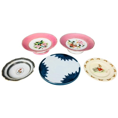 129 - Ceramic items to include Japanese plate and chinese armorial export ware.