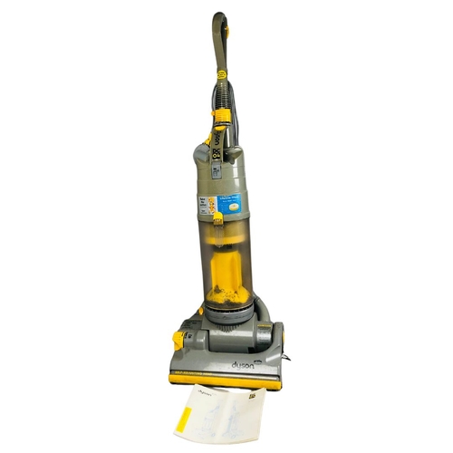 182 - Dyson DC04 Hoover