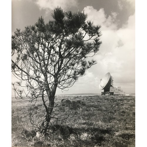 415 - Original Fox Photographs - Astronomy Satellite/Radio Telescope Dishes in the 1960's, dated 1969 all ... 