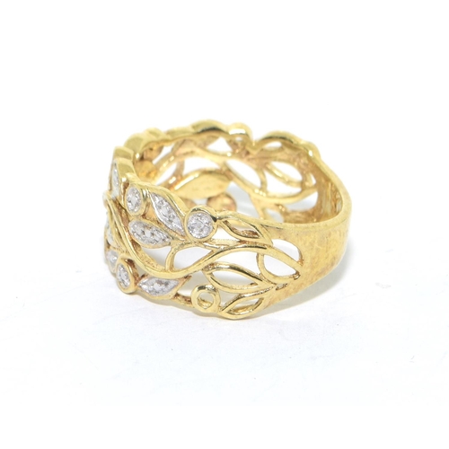 275 - 925 silver gilt open work scroll decorated ring size O