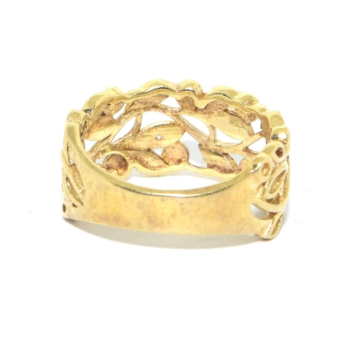 275 - 925 silver gilt open work scroll decorated ring size O