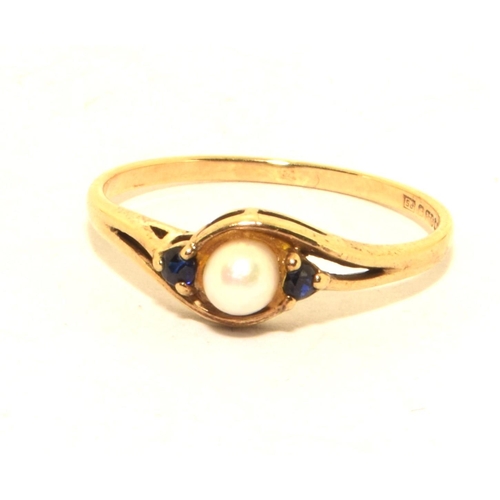 288 - 9ct gold Pearl and Sapphire twist  ring size M