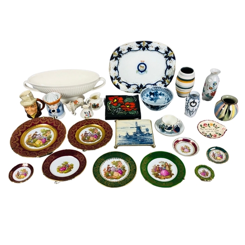 25 - Collection of ceramics to include Wedgewood and Limoges