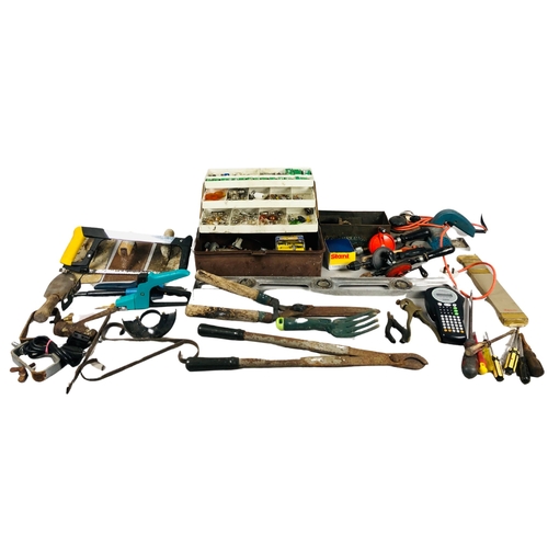 35 - Collection of Tools and a toolbox of small lightbulbs