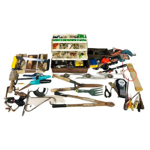 35 - Collection of Tools and a toolbox of small lightbulbs