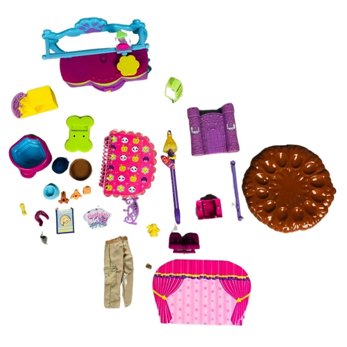 90 - Collection of Polly Pocket accessories.