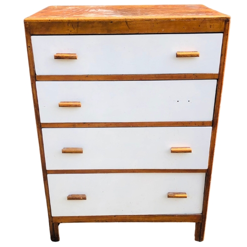 4 - Mid 20thC 4 drawer Chest of Drawers, oak construction. Approx H 105 x W 75 x D46cm