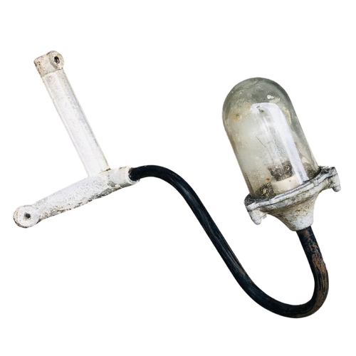 147 - Outdoor industrial aluminum cast safety lamp