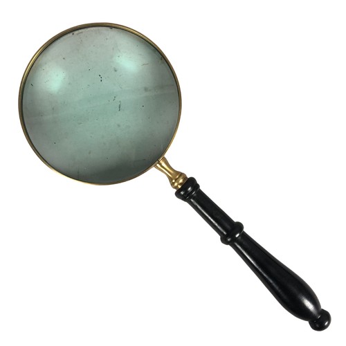 462 - Silver plated 6' magnifying glass ref 66