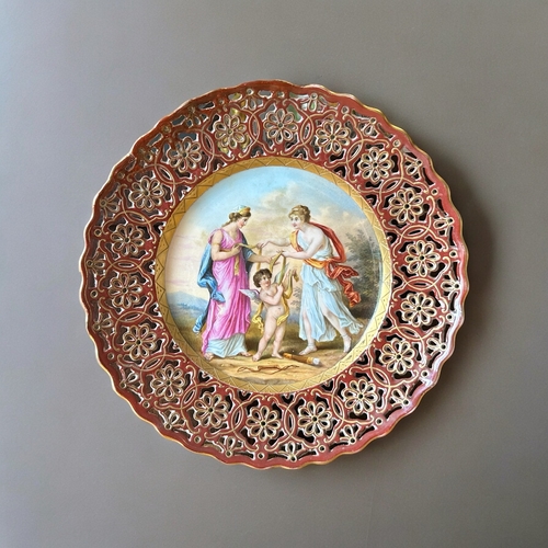 776 - A hand painted Dresden porcelain reticulated plate.Helena Wolfsohn, 19th century.Hand painted with V... 