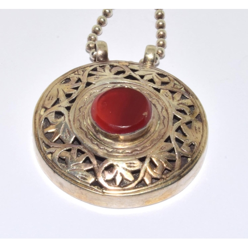 189 - 925 silver vintage Carnelian set pendant on a silver ball chain