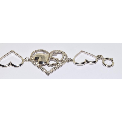 242 - 925 silver Heart bracelet