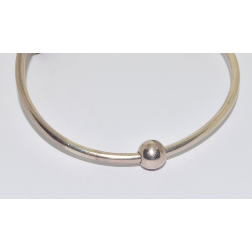 249 - 925 silver Ball bracelet