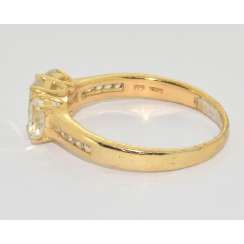 254 - 925 silver gilt ladies stepped Trefoil ring size T