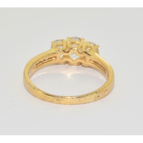 254 - 925 silver gilt ladies stepped Trefoil ring size T